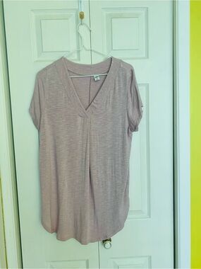 Light Mauve V-Neck Women's Top